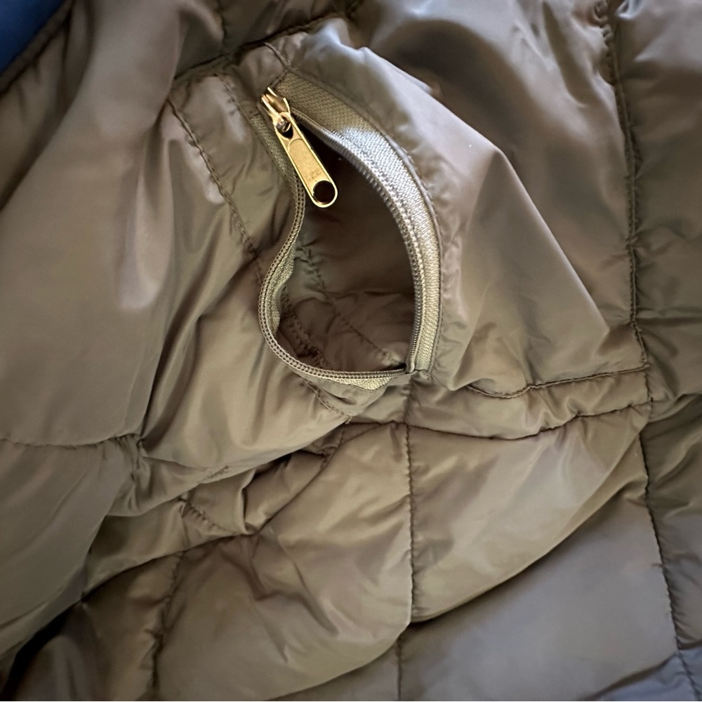 EUC North Face gortex insulated parka. Blue. Size small. - Picture 10 of 15